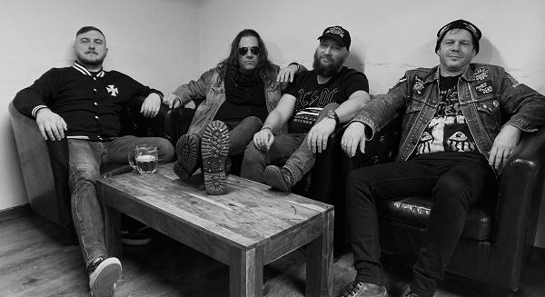 Megjelent a The Trousers új albuma 'Necessary Evil' címmel, lemezbemutató koncert a Három Hollóban