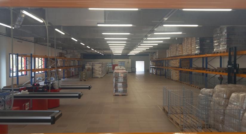 Benéztünk az első budapesti orosz fapados boltba, és azt is megtudtuk, mikor nyit