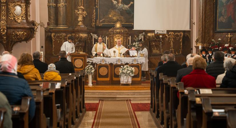 Szent Márton-napi templombúcsút tartottak Tokodon