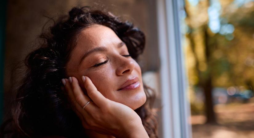 Aki azt mondja, „ne légy túl érzékeny” valójában elfojtja az érzelmeidet