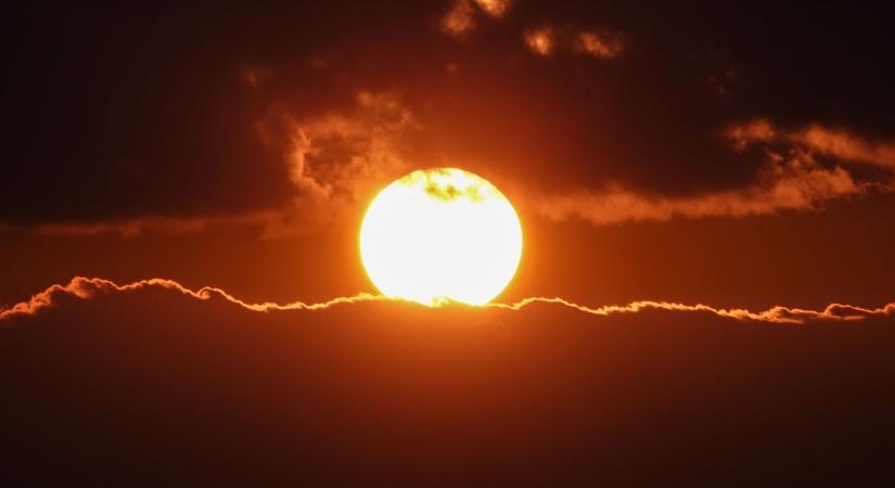 Különleges naplemente után tízmilliószoros nap érkezett, mutatjuk, hogyan hat ránk a mai energia! (videó  galéria)