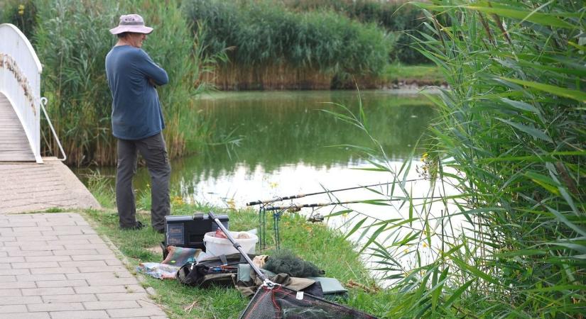 Le kell adni a horgászjegyeket, már csak feltételekkel adják vissza