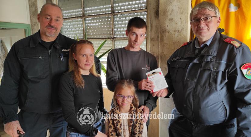Érzékelőt kapott a szén-monoxid-mérgezést szenvedett család