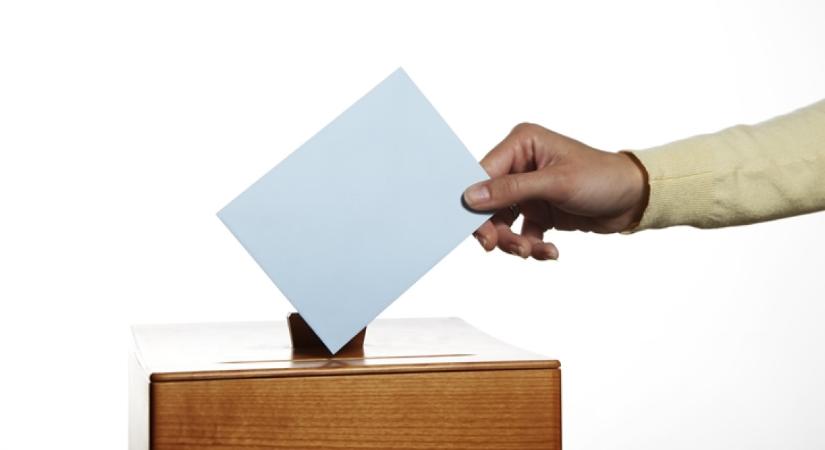 Hihetetlen, de igaz: ezen a településen sorsolással döntötték el, hogy ki legyen a polgármester