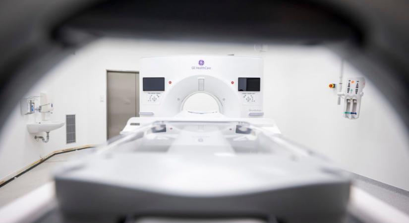 Új CT berendezést adtak át a Semmelweis Egyetem Orvosi Képalkotó Klinikáján