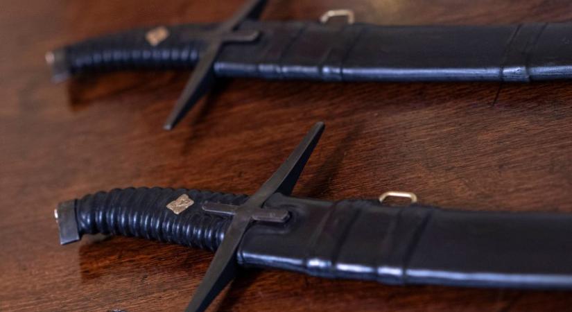 Pap költő kapja a Balassi Bálint-emlékkardot