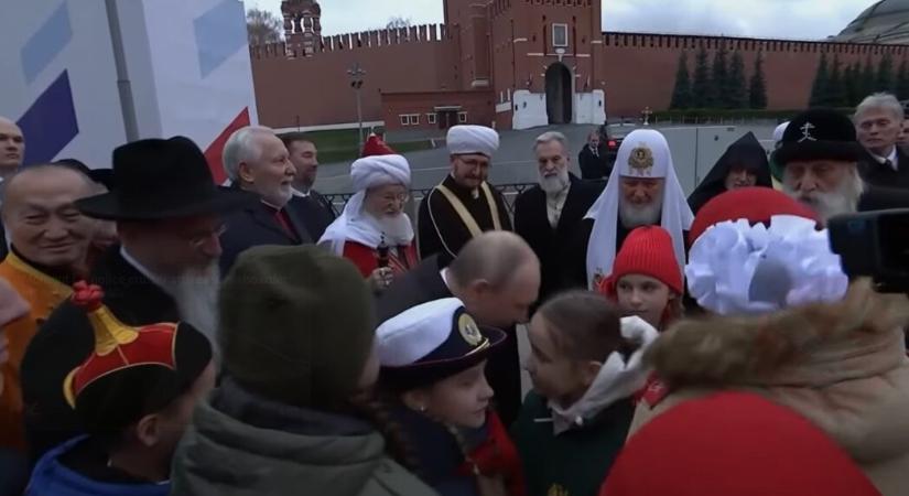 Egy 11 éves kislány hozta kínos helyzetbe Vlagyimir Putyint