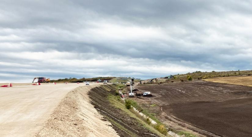 M30-as helyreállítása: megszólalt a Strabag