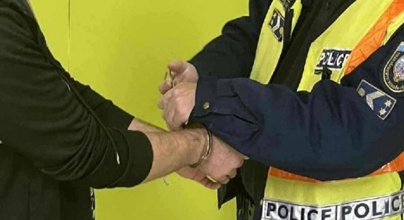 Nincs menekvés: szabadnapos rendőr kapta el a börtönre ítélt férfi Kölesden