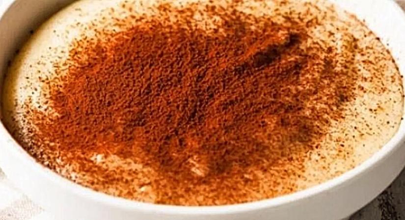 Gyerekkorunk kedvence újra hódít: így készül a klasszikus menzás tejbegríz, amit mindenki imádott