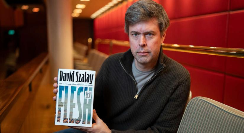 „Ilyesmit még soha nem olvastunk” – Magyar-brit író nyerte a Booker-díjat 2025-ben