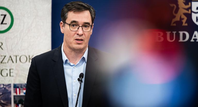 A gigantikus rendszer teljes felülvizsgálatát javasolják, amire mandátumot is kapott a miniszter