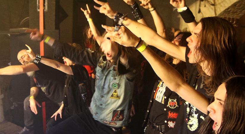 NAGYRIPORT: Pokoli örömök – Harmadszor is elpusztítják a komáromi RÉV-et (ELŐZETESFOTÓK)