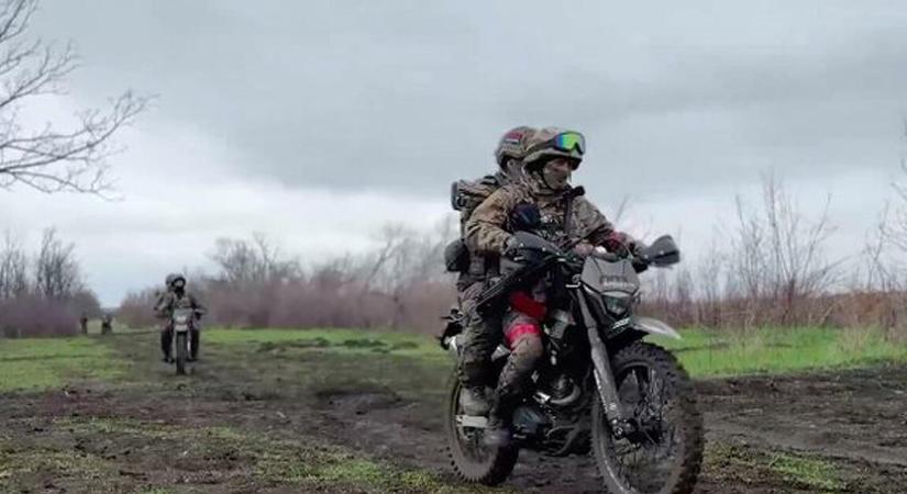 Elképesztő felvétel érkezett a pokrovszki front orosz oldaláról