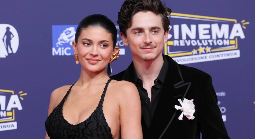 Timothée Chalamet dobta Kylie Jennert, állítják a közeli ismerősök: csúnyán megalázta a színész Kim Kardashian húgát