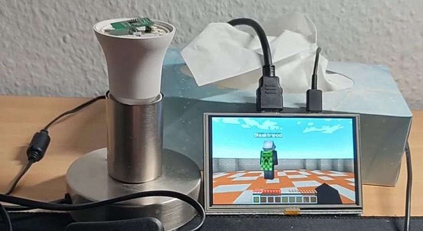 Megcsinálta: Valakinek sikerült egy izzón futtatnia a Minecraft-ot