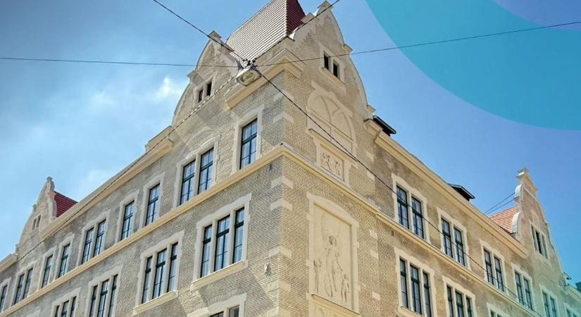 Új otthonába költözött a Maarif Iskola (videó)