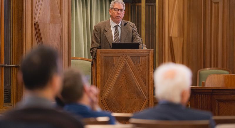 A leptin felfedezőjét tüntette ki a Debreceni Egyetem