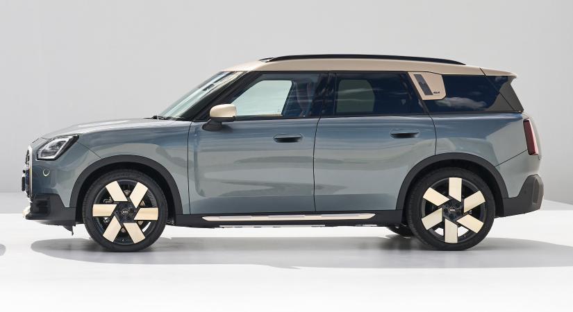 300 lóerős autó kaptak a műszaki egyetem hallgatói