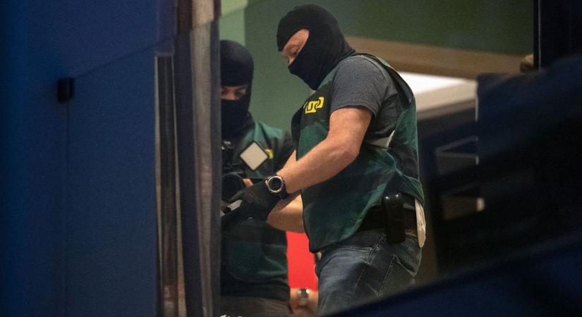 Ötvenéves asszonyt rabolt ki, kínzott és erőszakolt meg az algériai migráns Spanyolországban