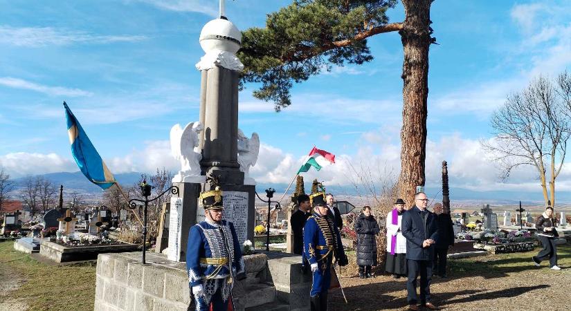 Az első világháború hősi halottjaira emlékeztek Csobotfalván
