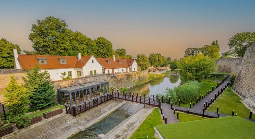 Őszi mesevilág kevesebb mint egy órára Budapestről: Tata varázslatos táját barangoltuk be