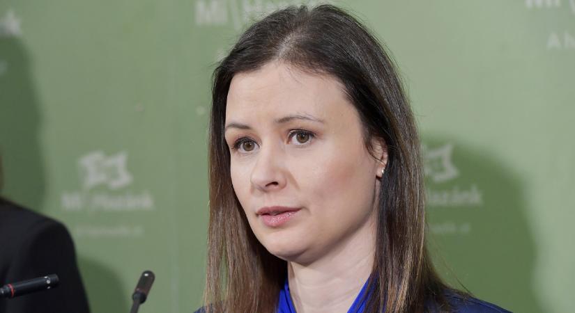 Önként áll bíróság elé Dúró Dóra