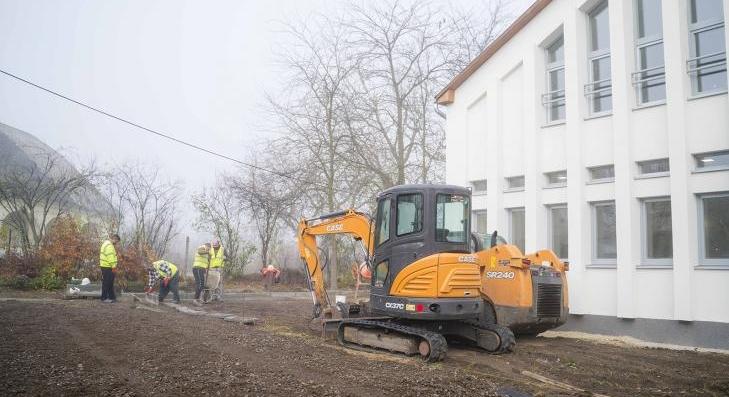 Megújul a tarnaszentmiklósi művelődési ház 
