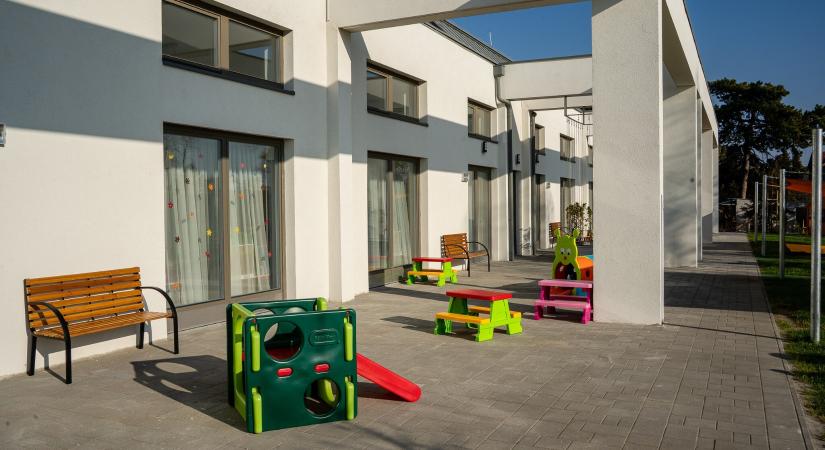 Pesti agglomerációs városban épült 84 férőhelyes bölcsőde