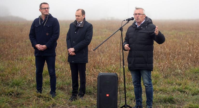 Jövő év végére elkészülhet az új szederkényi iparterület (GALÉRIA)