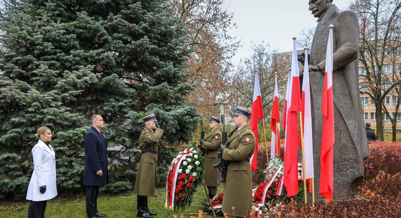 Lengyelország nem gyarmat többé – jelentette ki Karol Nawrocki a függetlenség napján