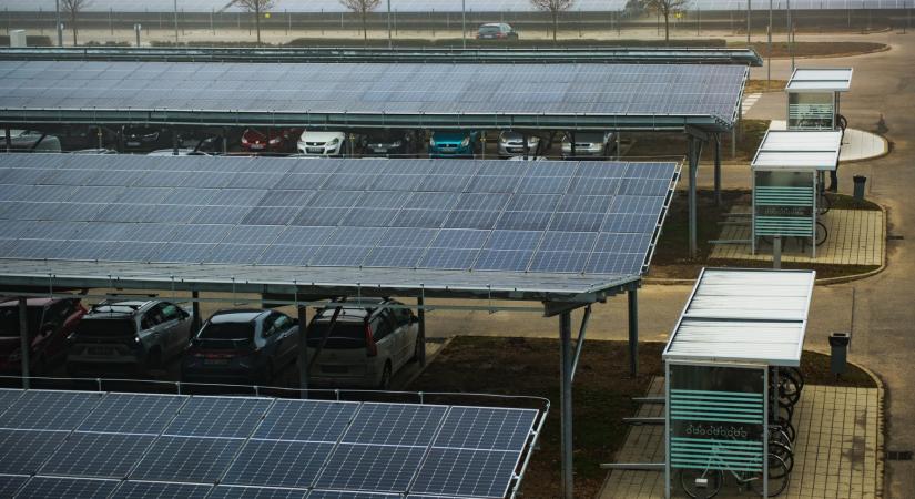 Úszó és mozgó napelemek - Szeged élre tört a zöld innovációban