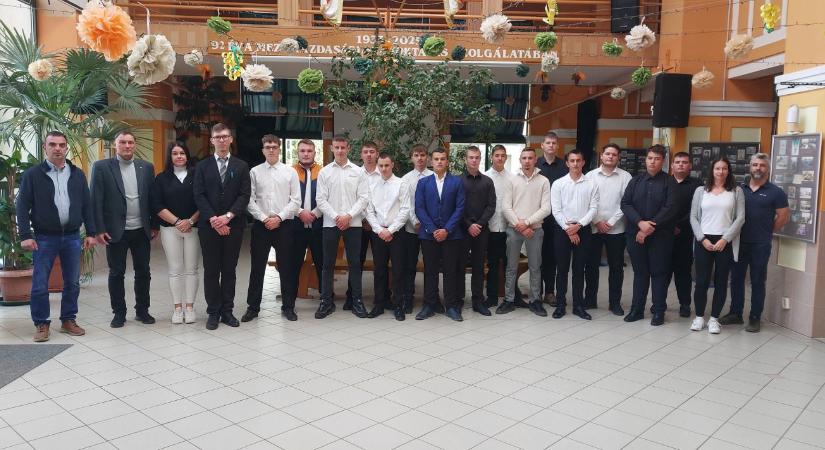 Tehetséggondozással a jövő agrárgépészeiért