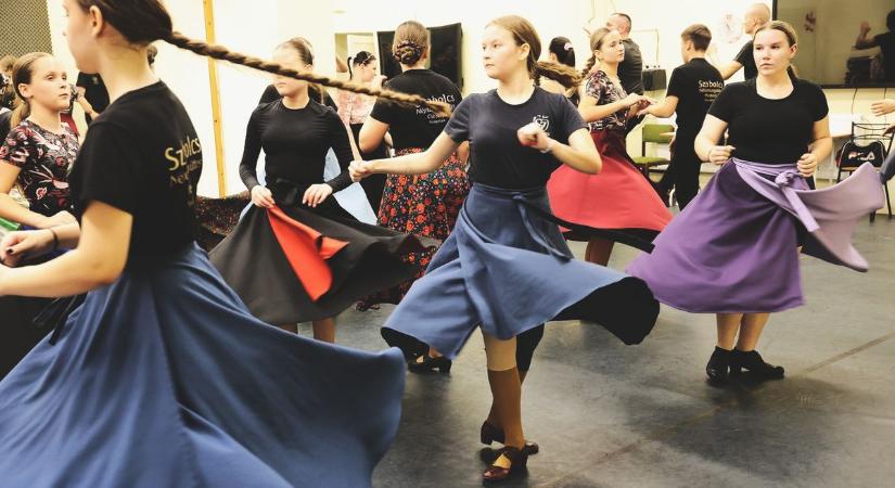 Gőzerővel készül a Perdülő csoport az Országos Ifjúsági Néptáncfesztiválra