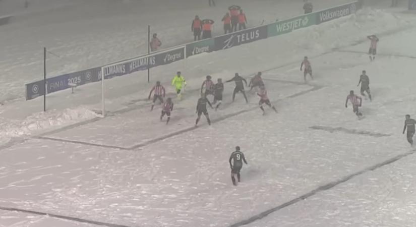 Februárig havat sem látott a futballista, aztán élete gólját lőtte és történelmet írt a bokáig érő hóban