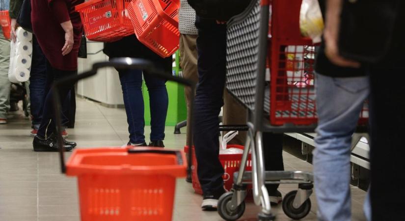 Alaposan nézd át a bébiételeket! Ha ilyen van otthon, egyből vidd vissza!