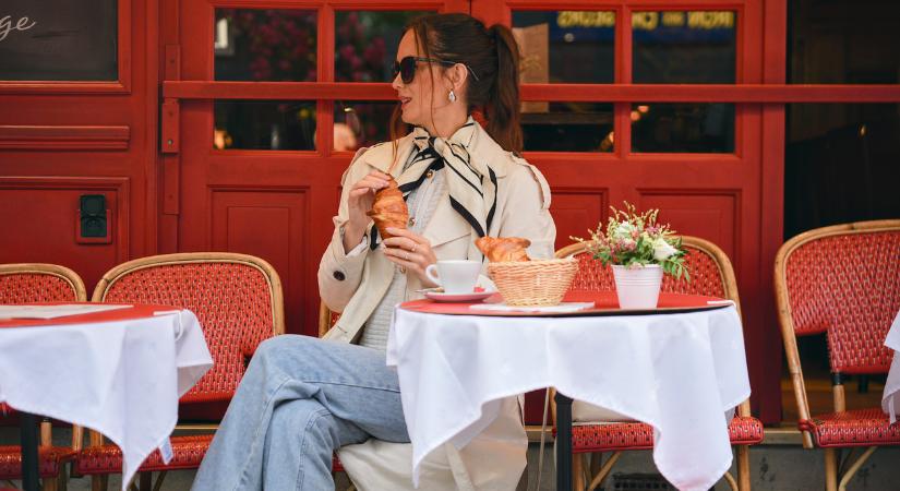 Így öltöznek idén ősszel a párizsi nők – Ezt érdemes ellesni tőlük