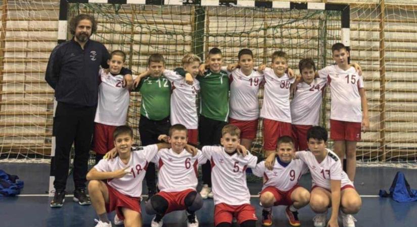 Újabb nagyarányú győzelmek a hevesi U/12-es kézilabdázóktól