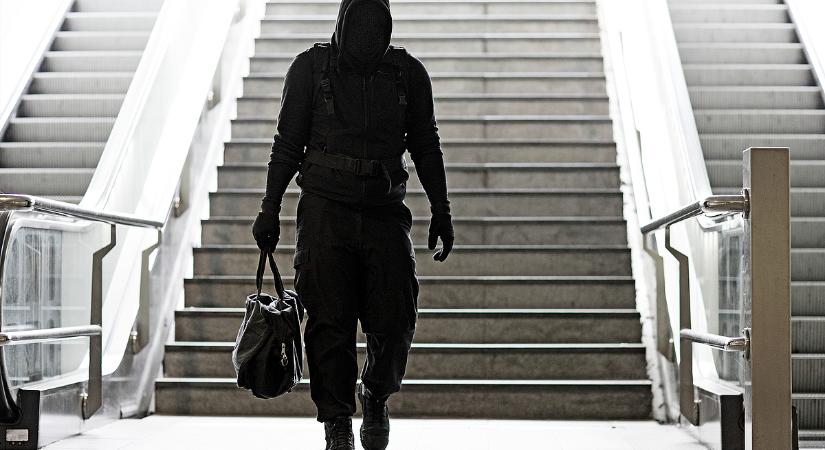 A kormányfő és miniszterek is szerepeltek a letartóztatott férfi halállistáján