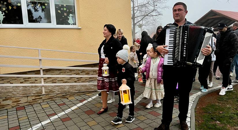 Hagyomány és közösség: Márton-napi családi délutánt tartottak a beregszászi Frangepán-óvodában