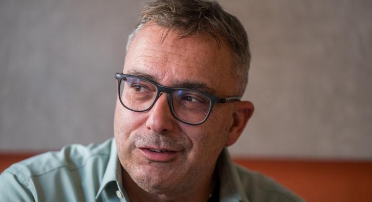 Sváby András helyesli Gáspár Evelin kijelentését, szerinte is a férfi dolga fizetni