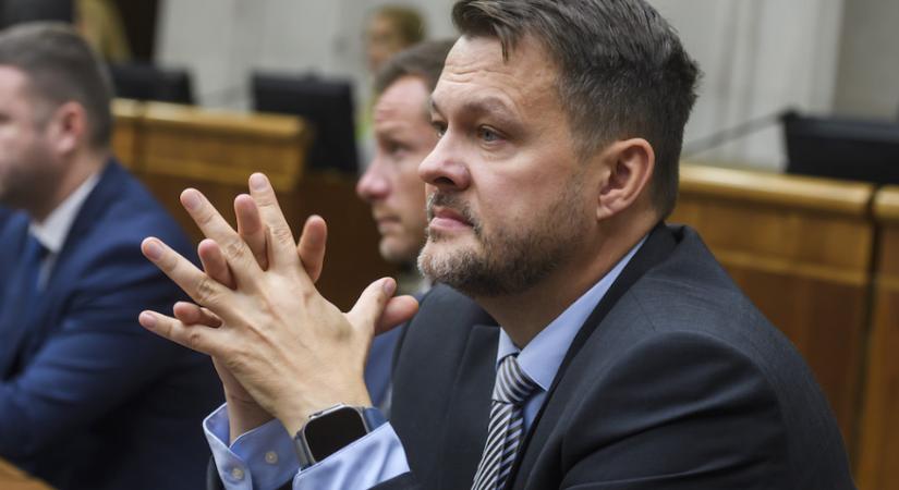 „Ha kiesés lesz a Slovensko.sk-n, nagyobb lesz a baj, mint a földhivatalnál”