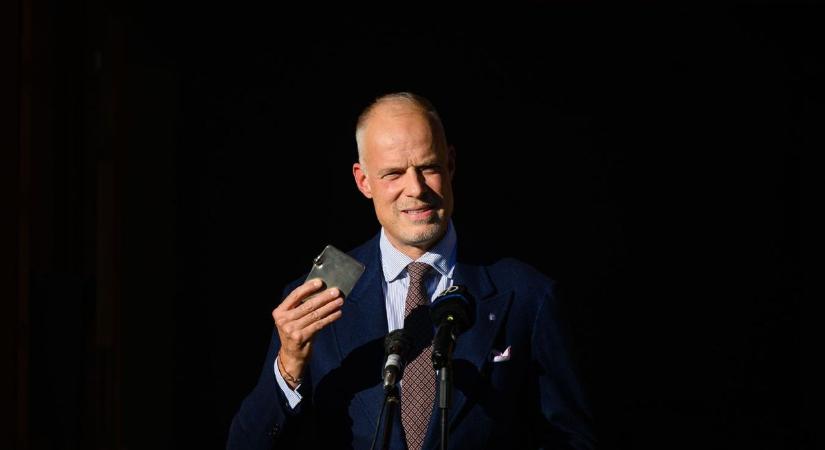 Együttműködési megállapodást kötött a magyar védelmi tárca a Közel-Keleten