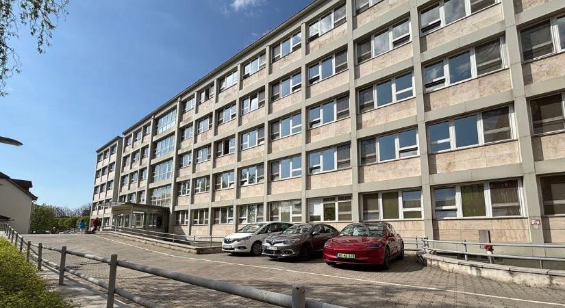 Azonnal levelet írt a nő az egri kórháznak, combnyaktörés után ezt élte át odabent az apósa