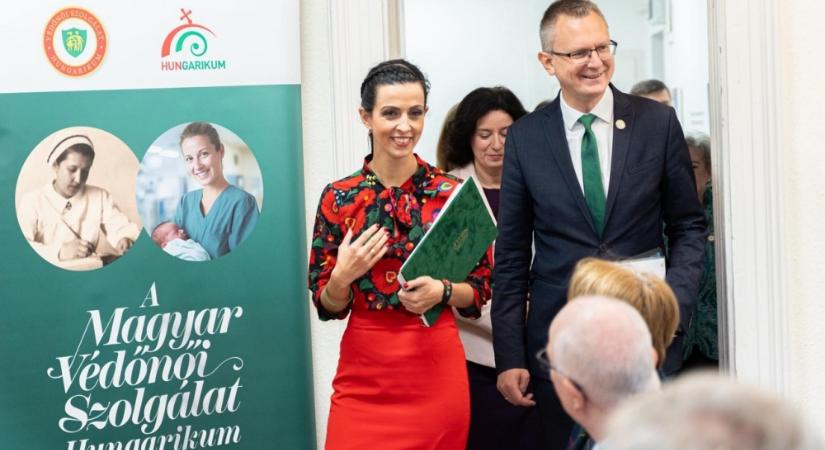 Rétvári Bence: A védőnői szolgálat mindig képes megújulni és a kor elvárásaihoz igazodni