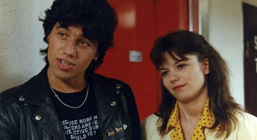 Retró kvíz: mennyire ismered a legendás Szomszédok sorozatot?