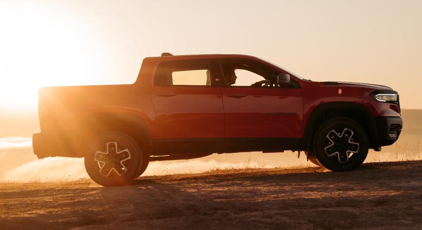 Kihívót kaphat a Ford Ranger, a Toyota Hilux