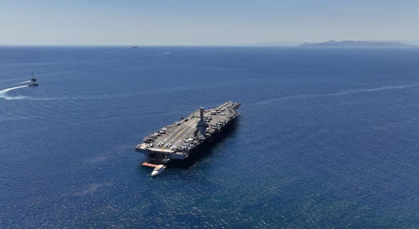 Tovább durvul a helyzet – megérkezett az USA félelmetes hadihajója