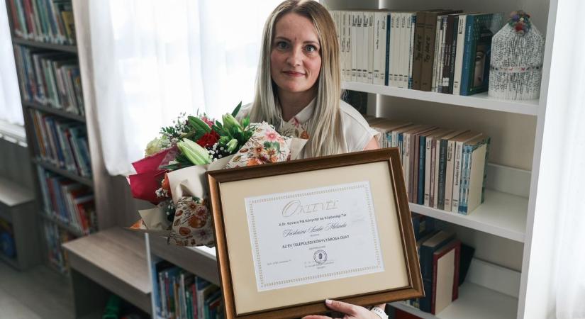 Elismerték a péri könyvtár vezetőjét: rengeteg emberrel szerettette meg az olvasást