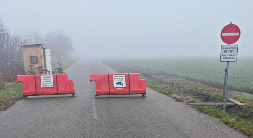 Ideiglenesen megnyitnak egy útszakaszt Arnóton